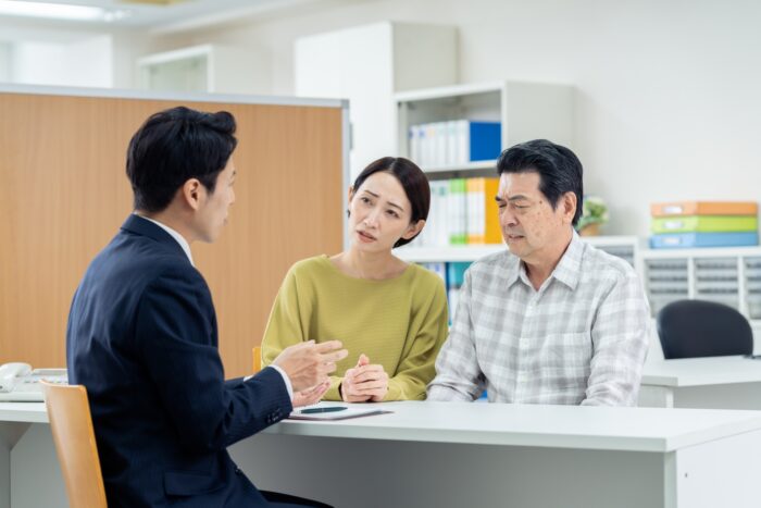 老後に家を売ってはいけない人イメージ画像|熊本県の不動産会社『イエステーション』