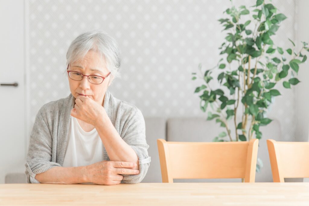 認知症の親の不動産売却で罰則より怖い契約無効|犯罪になる境界線と成年後見制度の要・不要